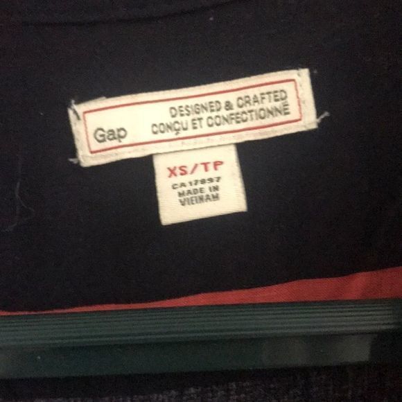 🌿4/$35 🌿GAP Blue‎ & Red Stripe Split Neck - Picture 7 of 9